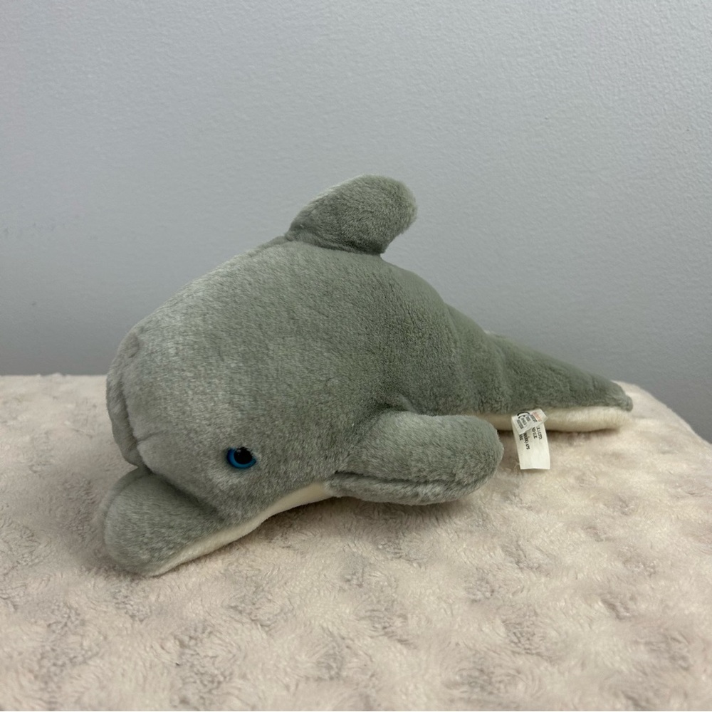 K&M International Dolphin Plush Stuffed Animal Gray White Blue Eyes 2000 9"